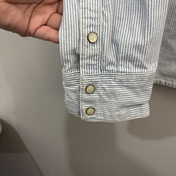 Gap 1969 Western Pin Stripe Denim Snap Button Shirt Lightwash Size XL - Picture 7 of 15